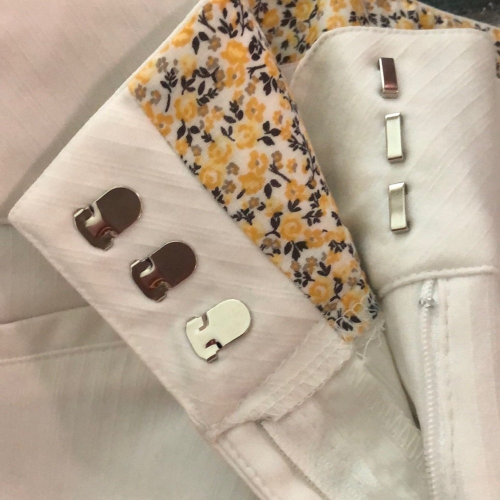 White pants - Picture 4 of 4